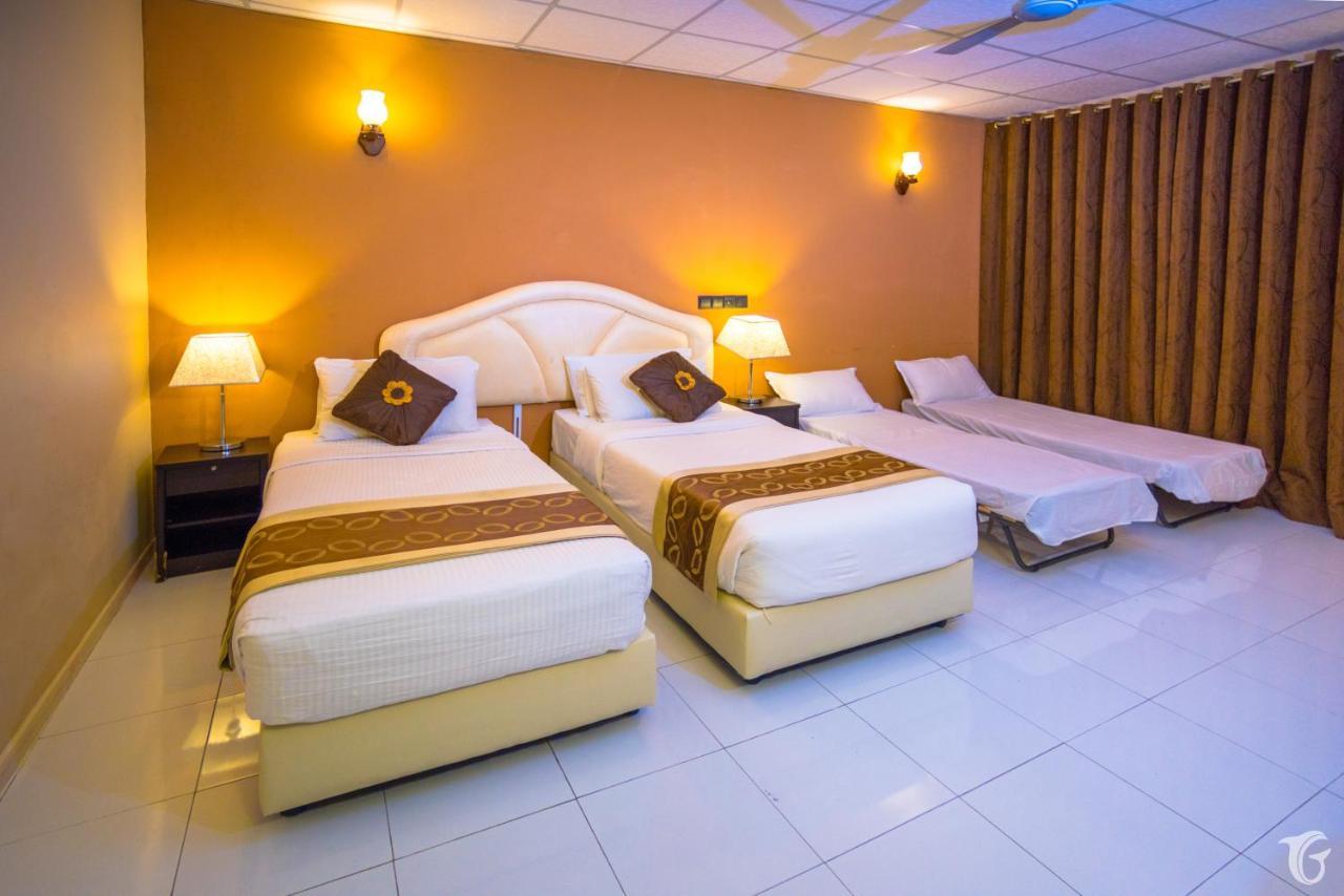 Gunbaru Inn Ukulhas Island Exterior photo